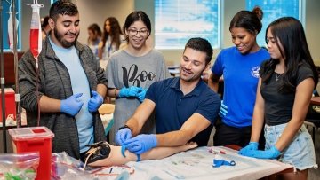 Health Careers Institute at Midwestern University in Glendale