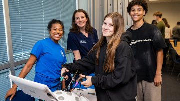 Arizona high schoolers attend the Health Sciences Career Day at Midwestern University's Glendale Campus.