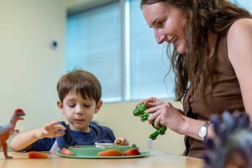 Speech Language Institute Pediatrics Feeding session