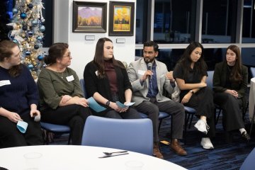 Alumni panel answers questions