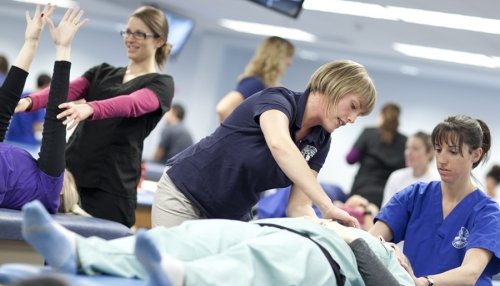 Students working in OMM lab