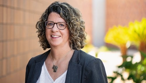 Shannon Sesterhenn headshot at Glendale campus