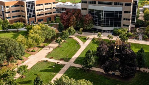 Aerial view of the MWU Downers Grove, IL campus.