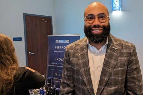 Dr. Glover offered the optometry students advice about building their brand.